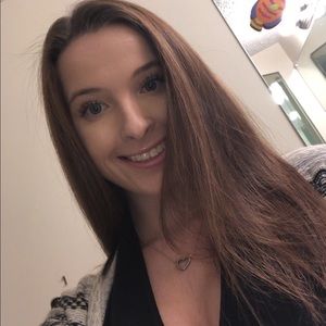 Meet your Posher, Liana
